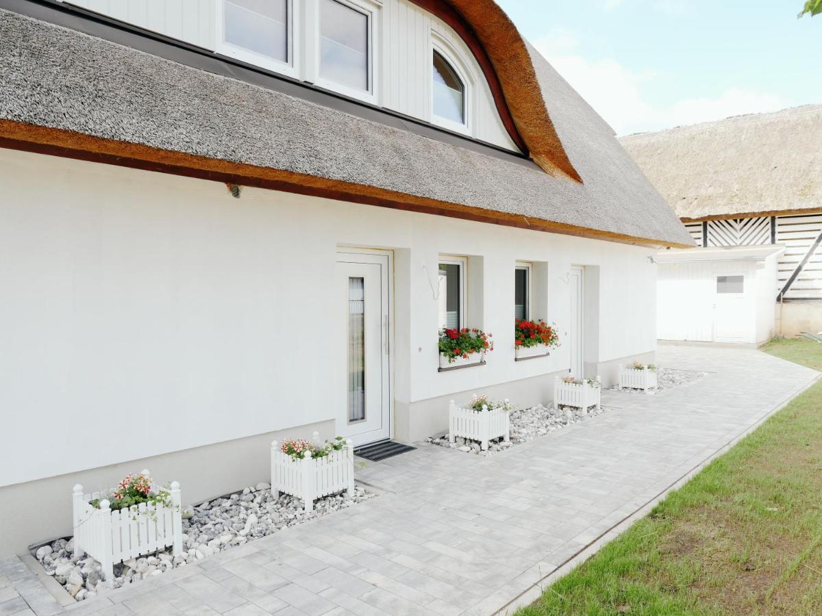 Ferienwohnungen Am Reiterhof Sallenthin Neu Sallenthin Екстериор снимка